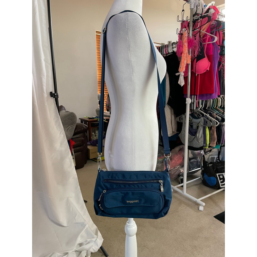 Women's Baggallini Crossbody Bag One Size Teal Silver